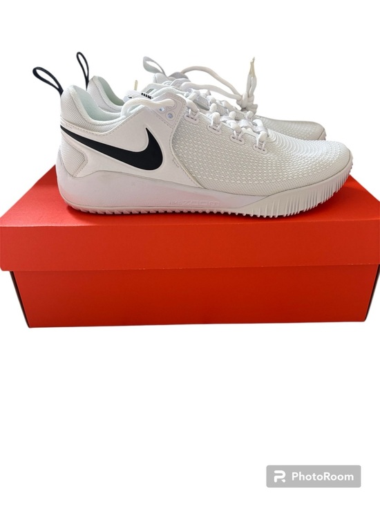 Nike Shoes - Nike | Zoom Hyperpace 2 Volleyball Sneakers In White Size 7